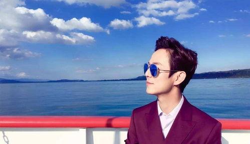 肖战何炅微博最新爆料,揭秘幕后故事，精彩瞬间抢先看！